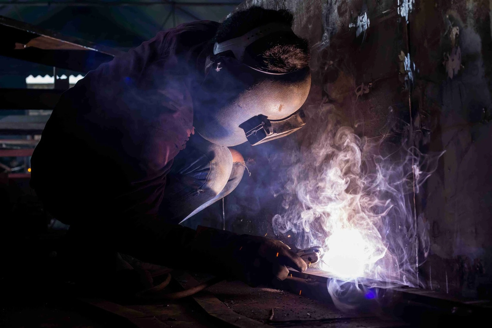 manual welding